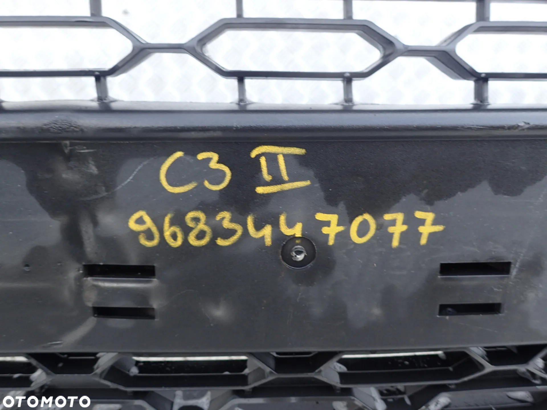 ZDERZAK PRZÓD CITROEN C3 II ZIELONY - 2