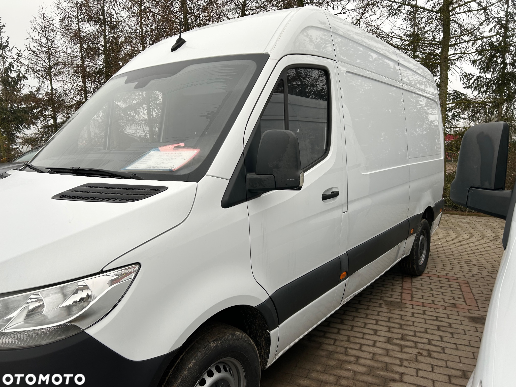 Mercedes-Benz Sprinter L2H2 - 5