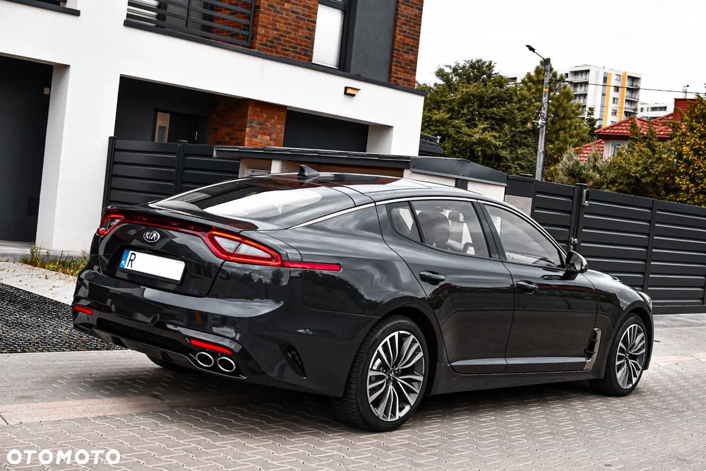 Kia Stinger 2.0 T-GDI GT Line - 2