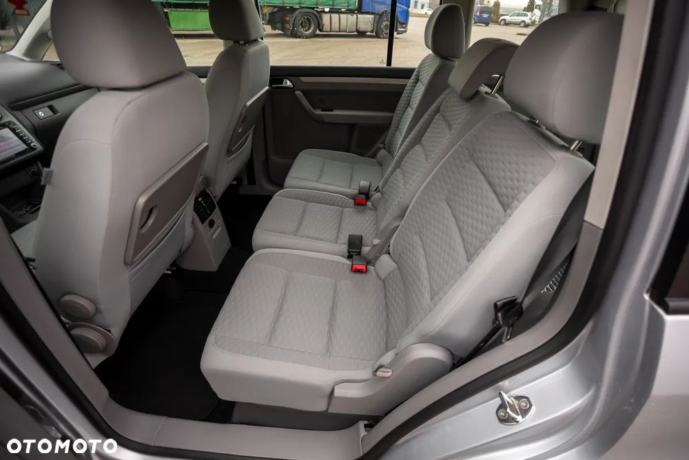 Volkswagen Touran 1.4 TSI Comfortline - 16