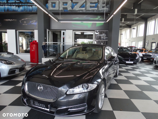 Jaguar XJ