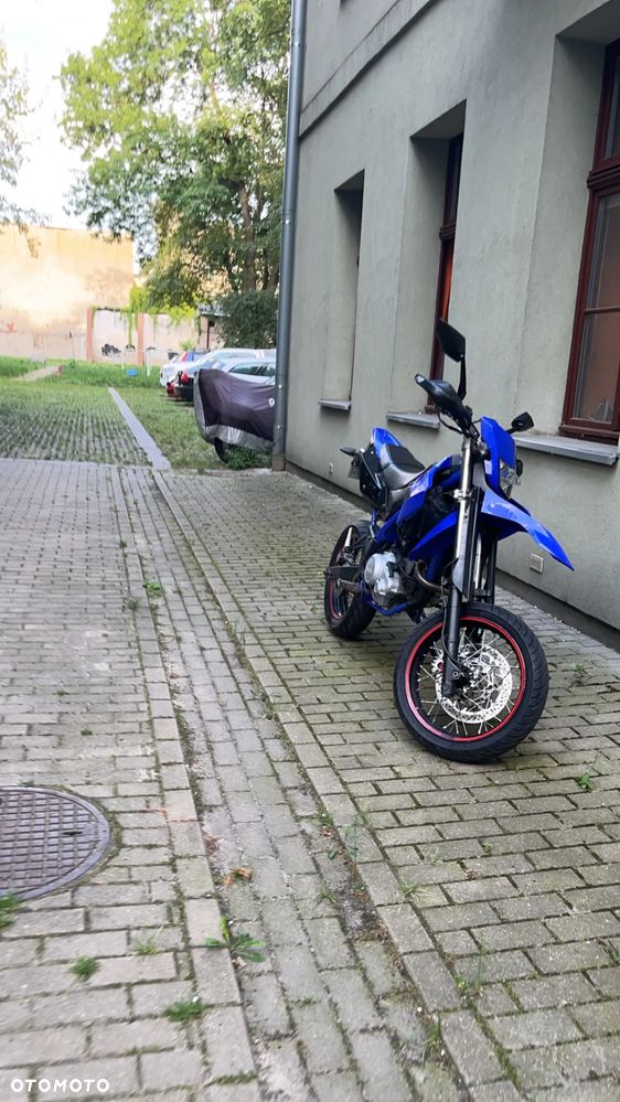 Yamaha WR - 8