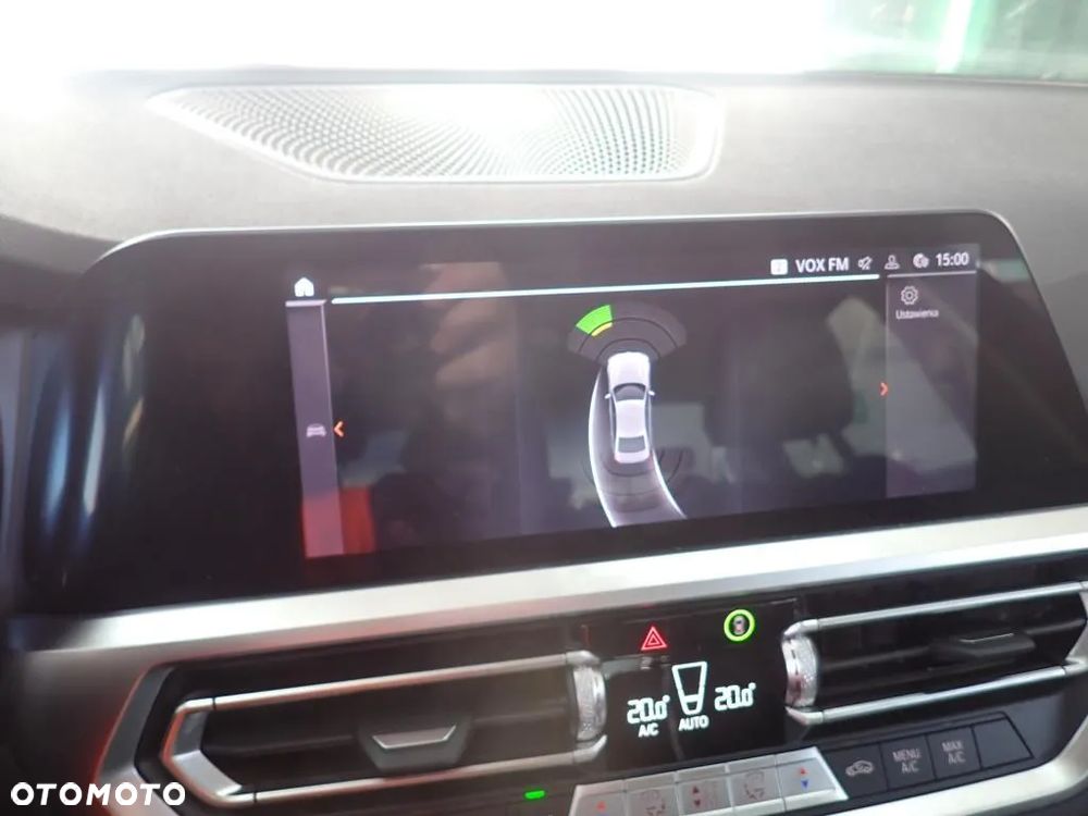 BMW Seria 3 318d Sport Line - 13