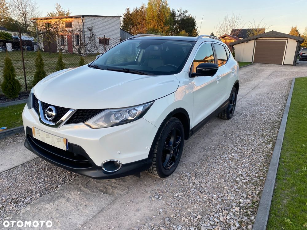 Nissan Qashqai 1.6 DCi Tekna+ - 1