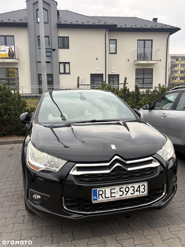 Citroën DS4 1.6 e-HDi SoChic MCP - 21