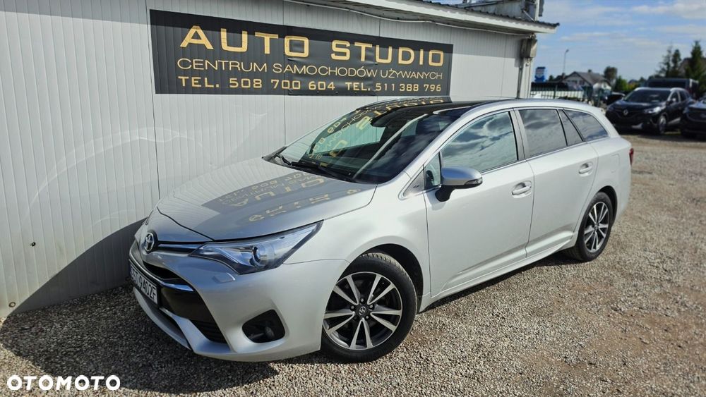 Toyota Avensis 2.0 D-4D Premium - 38