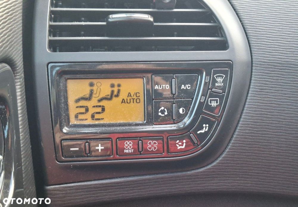 Citroën C4 Grand Picasso - 30