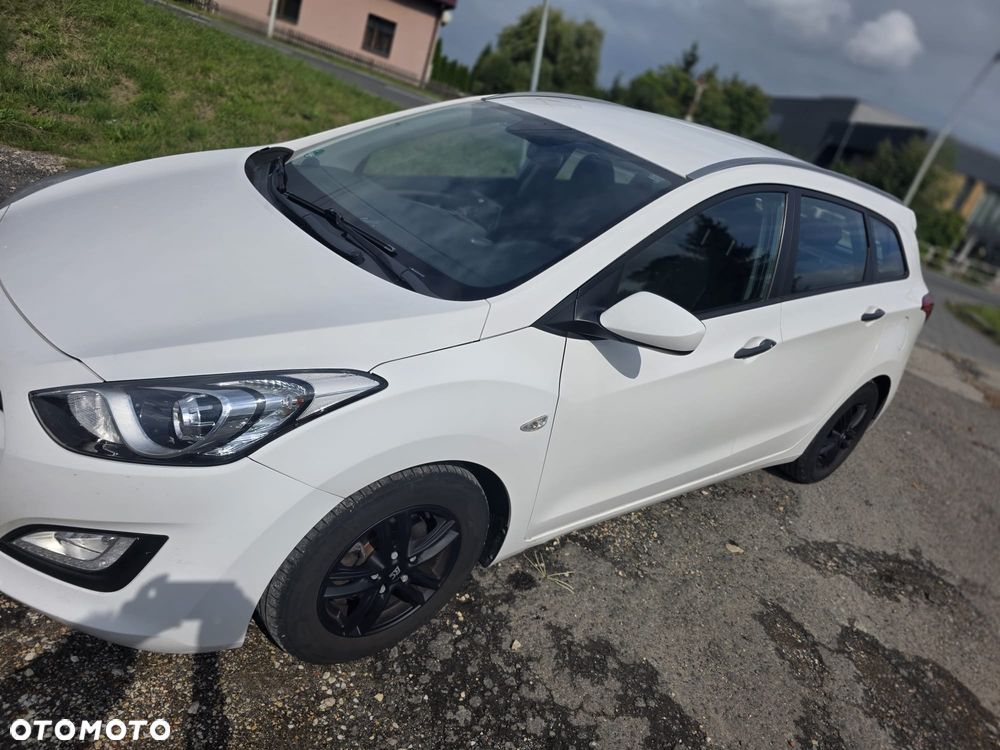 Hyundai i30 i30cw 1.4 Trend - 10