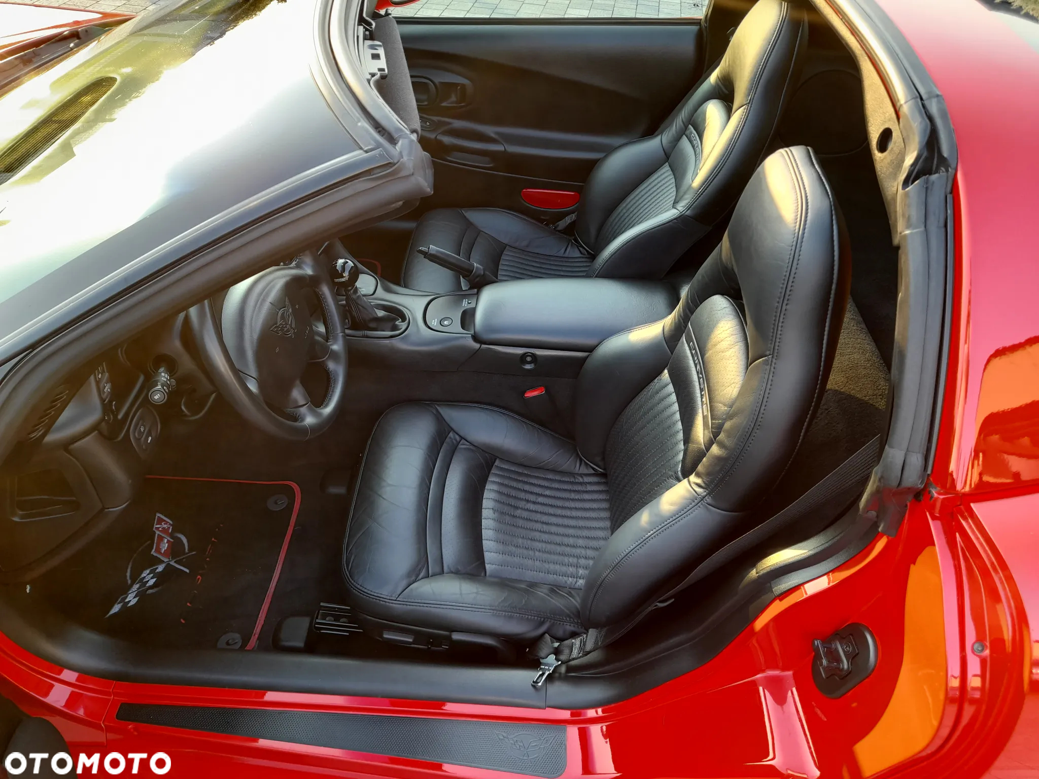 Chevrolet Corvette - 15