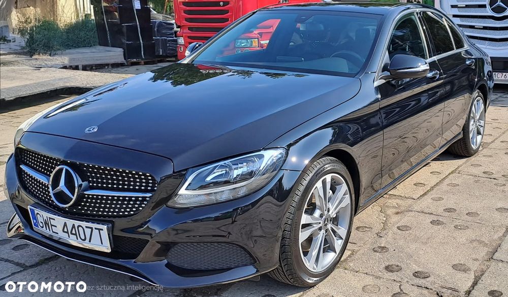 Mercedes-Benz Klasa C 300 9G-TRONIC - 6