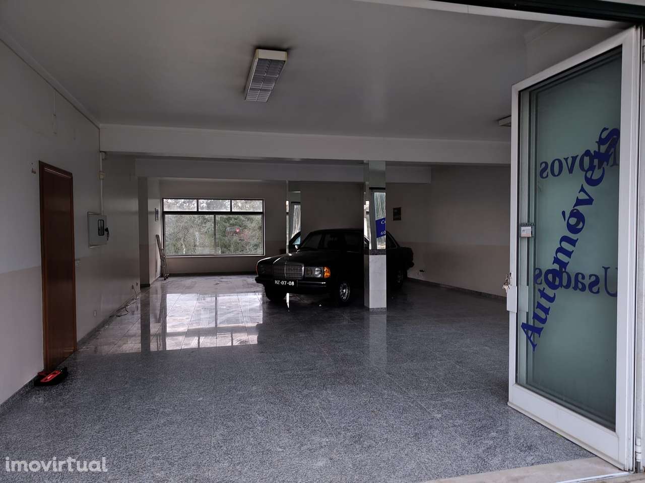 Loja 190 M2 para Comércio/ Serviços Parque Privativo Estrada Principal - Grande imagem: 5/10