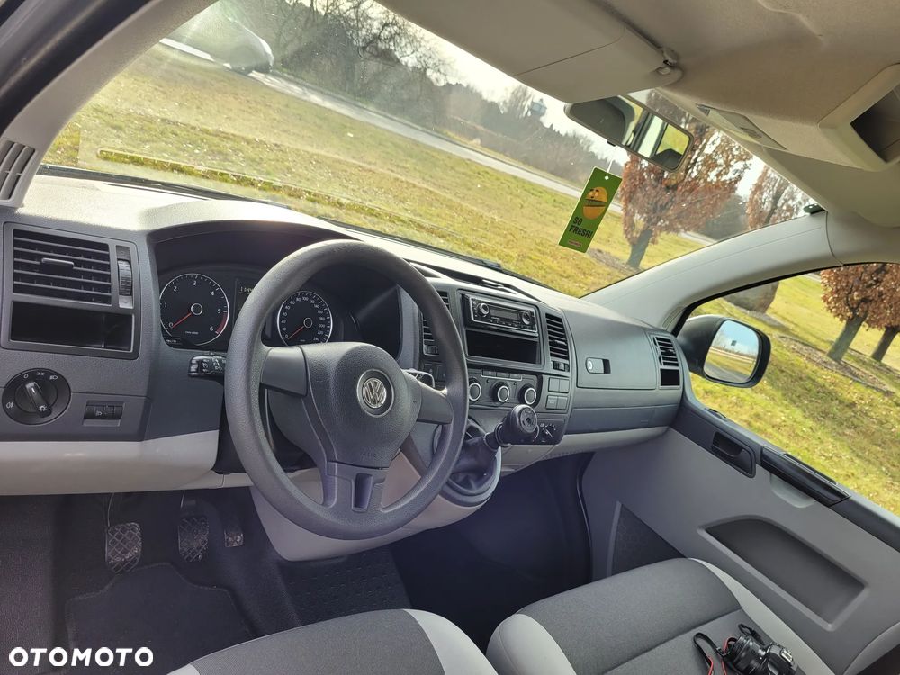 Volkswagen Transporter - 11
