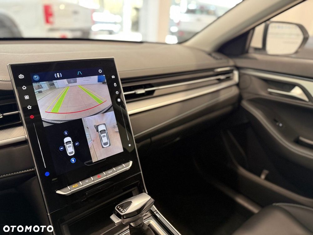 JAC J7 Plus CVT - 13