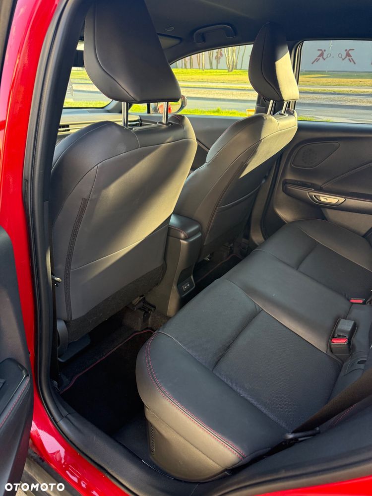 Lexus LBX 1.5 Hybrid Emotion - 4