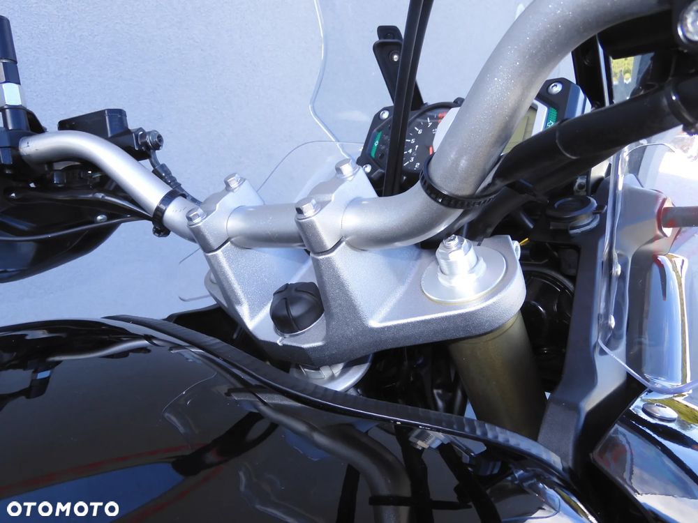 Yamaha Super Tenere - 11