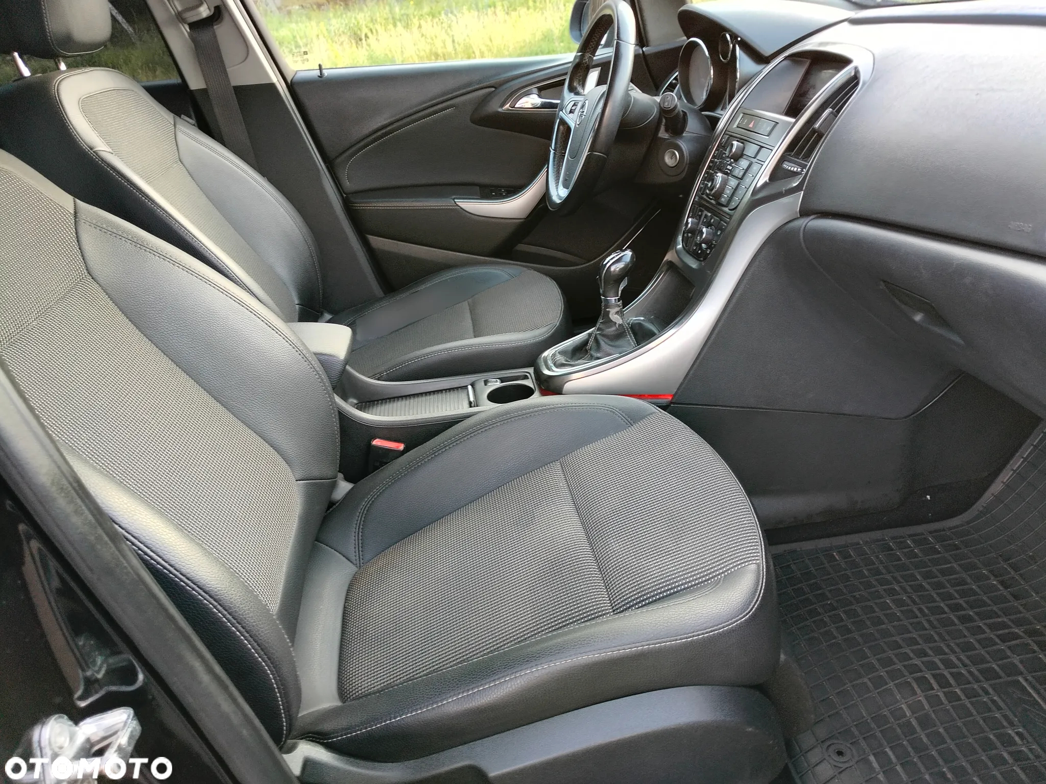 Opel Astra IV 1.4 T Essentia - 7