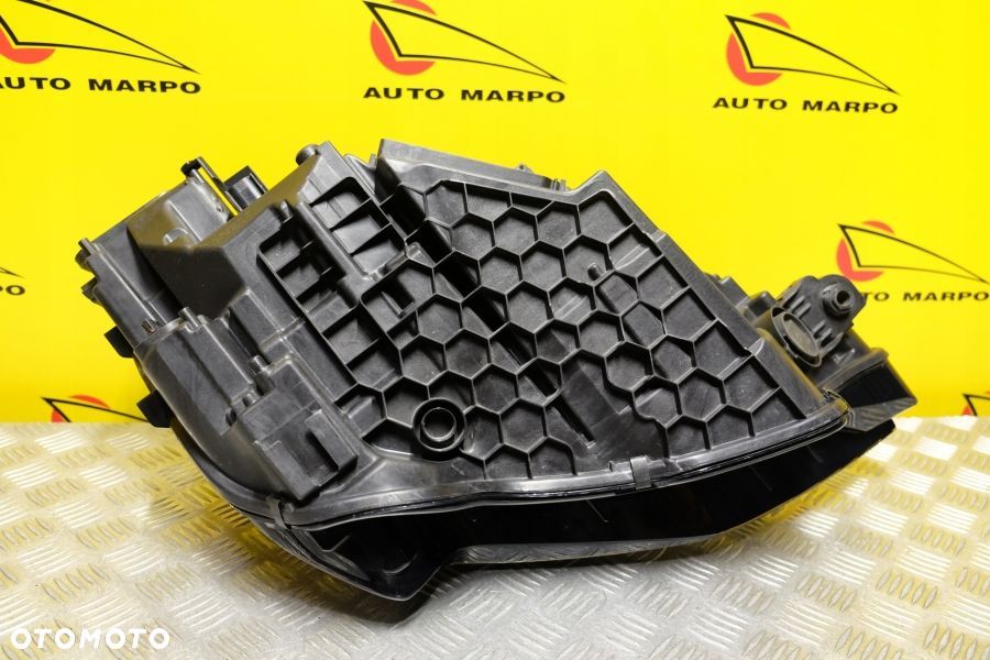 AUDI E-TRON 2018- REFLEKTOR LAMPA FULL LED L USA - 12