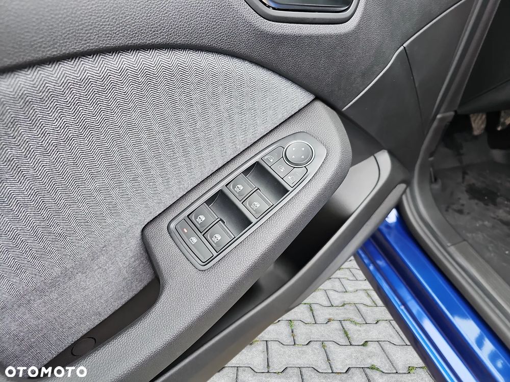 Renault Clio TCe 90 TECHNO - 24