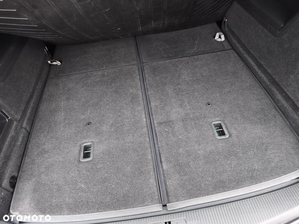 Volkswagen Sharan 2.0 TDI DSG 4MOTION (BlueMotion Technology) Comfortline - 18