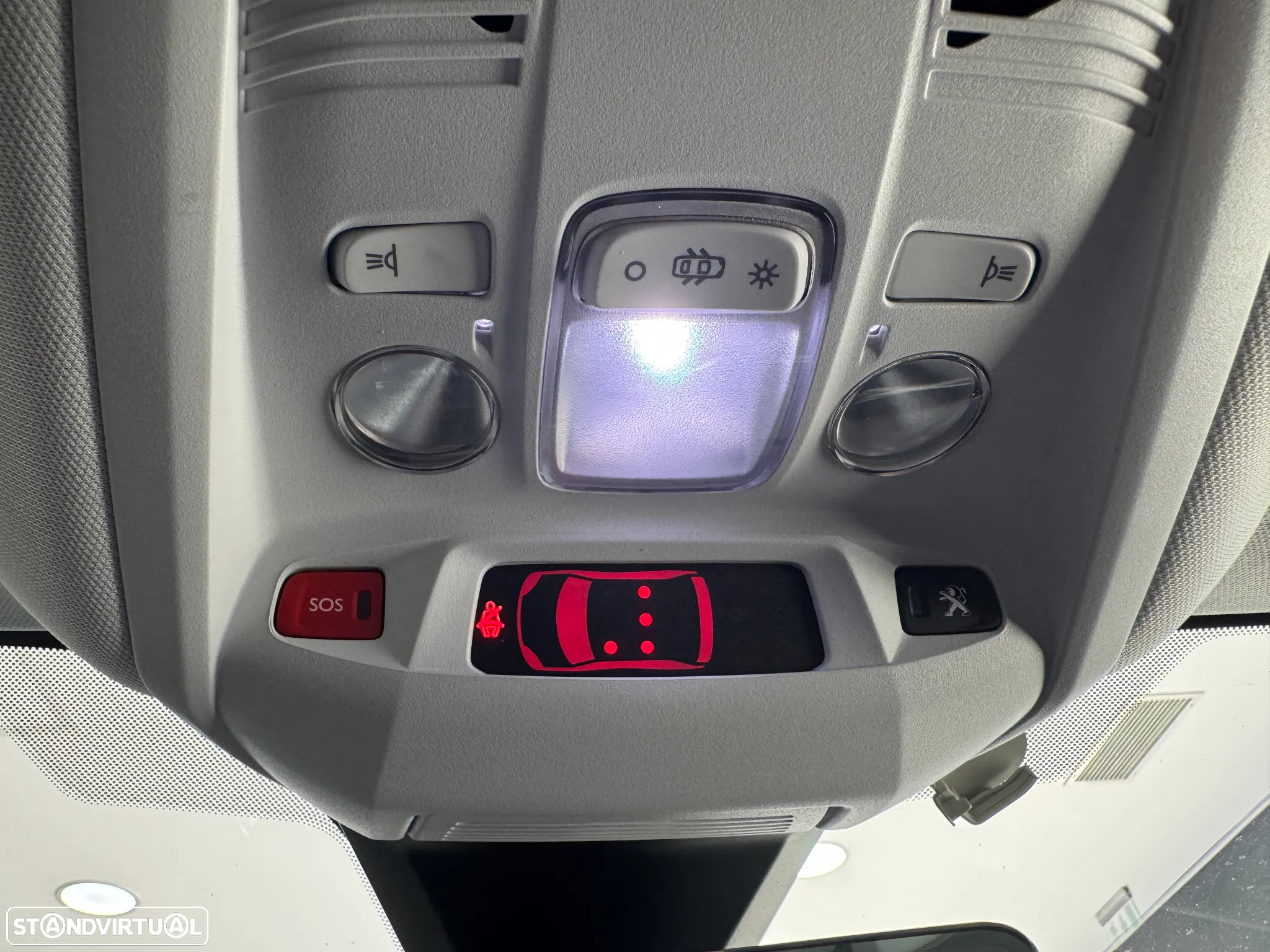 Peugeot 3008 1.6 Hybrid Allure Pack e-EAT8 - 22