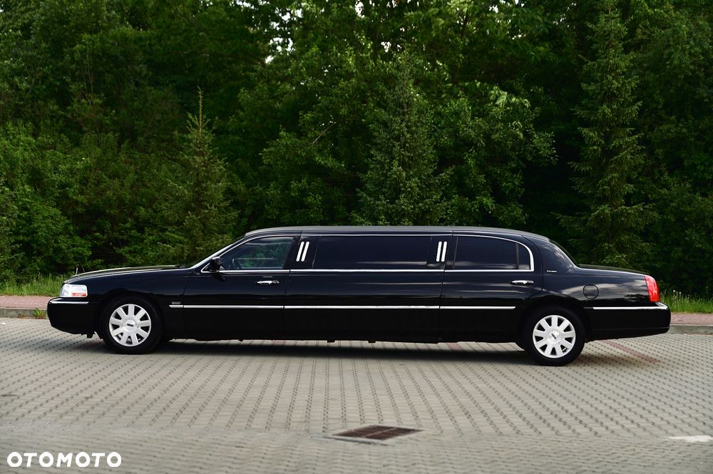 Lincoln Town Car 4.6 Executive - 11