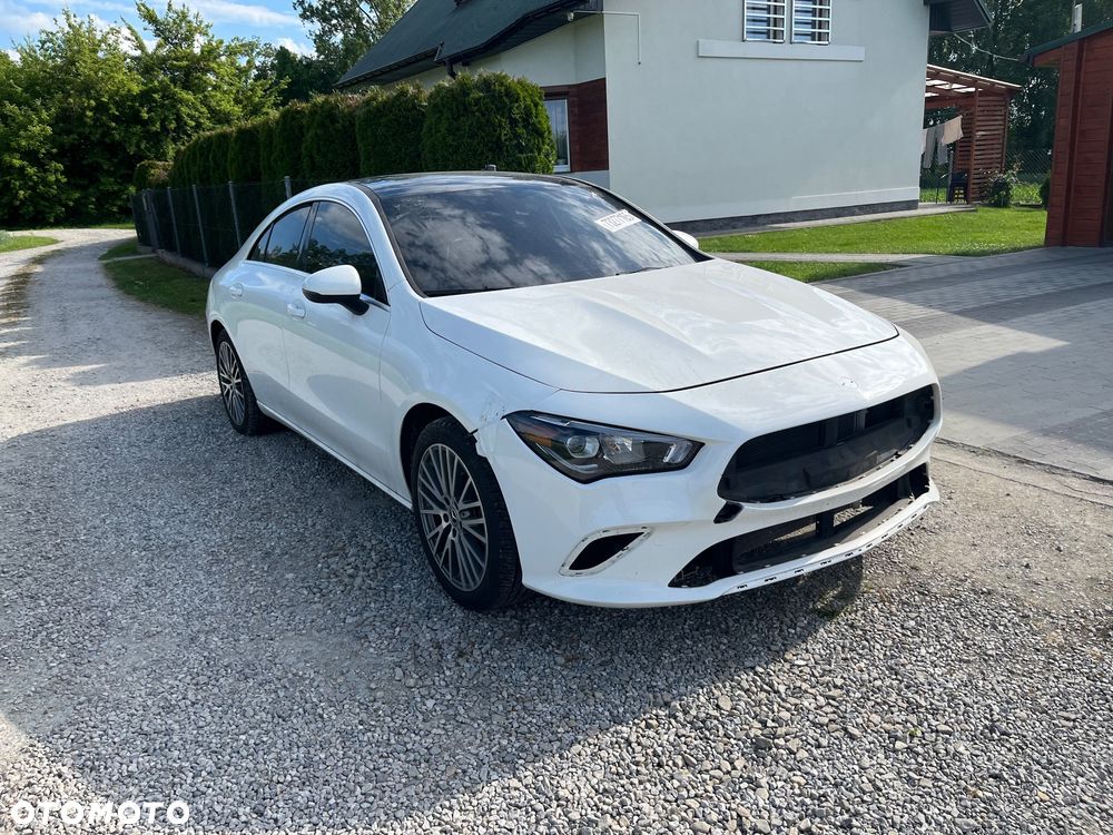 Mercedes-Benz CLA 250 4-Matic AMG Line 7G-DCT - 14