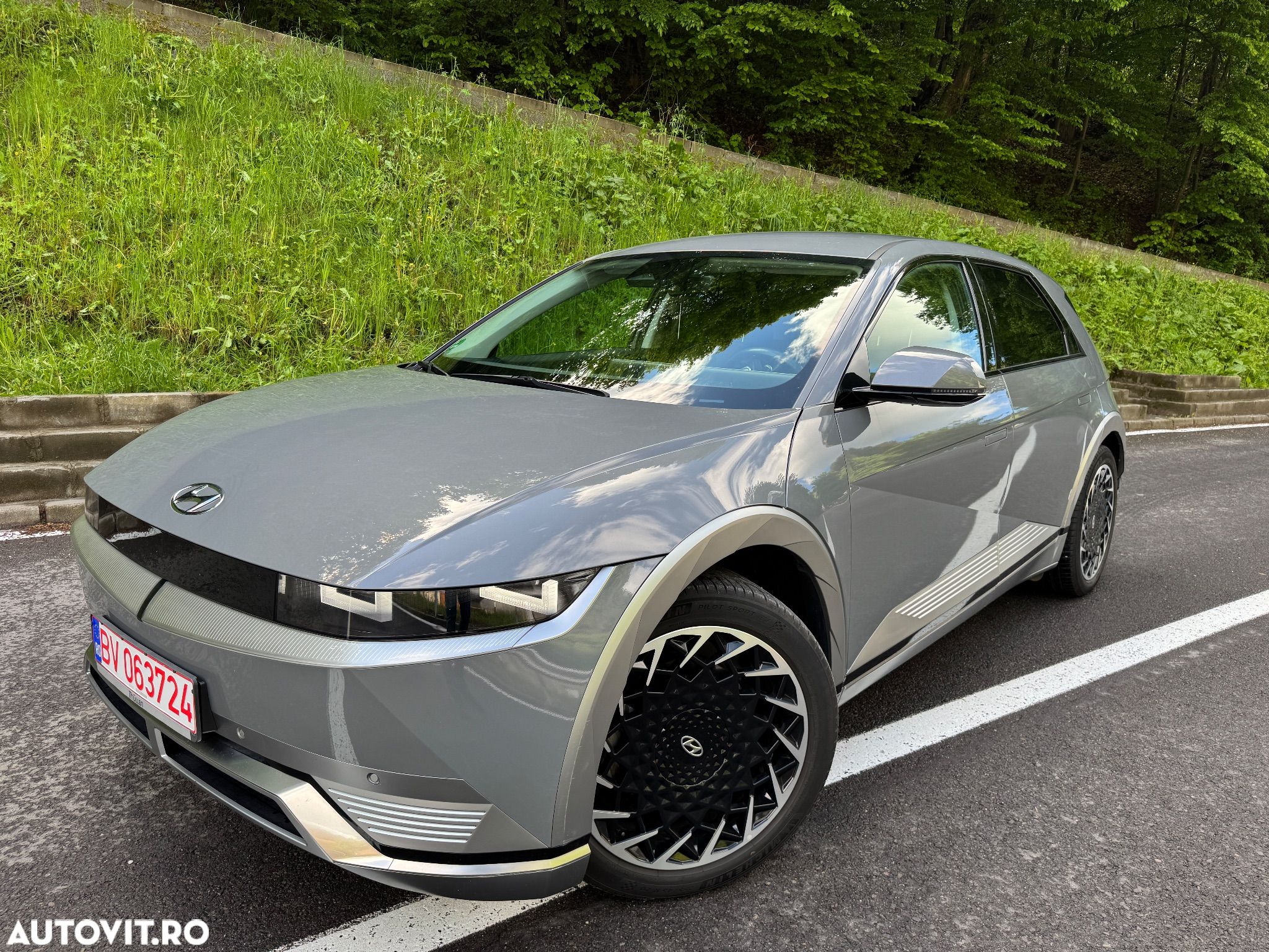 Hyundai IONIQ 6 BEV 77.4 kWh 229 CP 2WD Premium+ - 1
