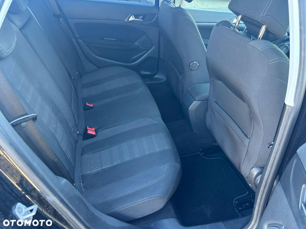 Peugeot 308 PureTech 130 GPF EAT8 Stop & Start Allure Pack - 20