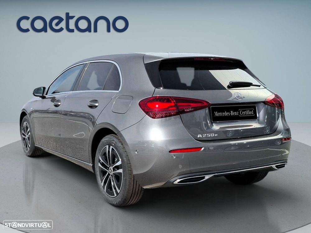 Mercedes-Benz A 250 e - 6