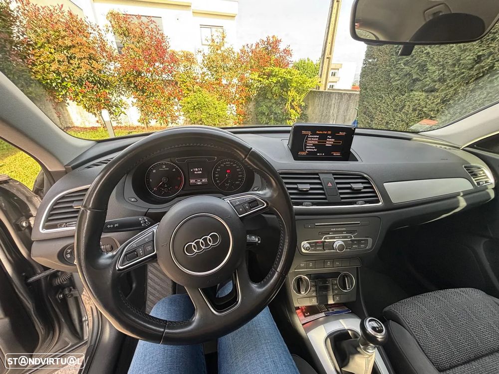 Audi Q3 2.0 TDI S-line - 11