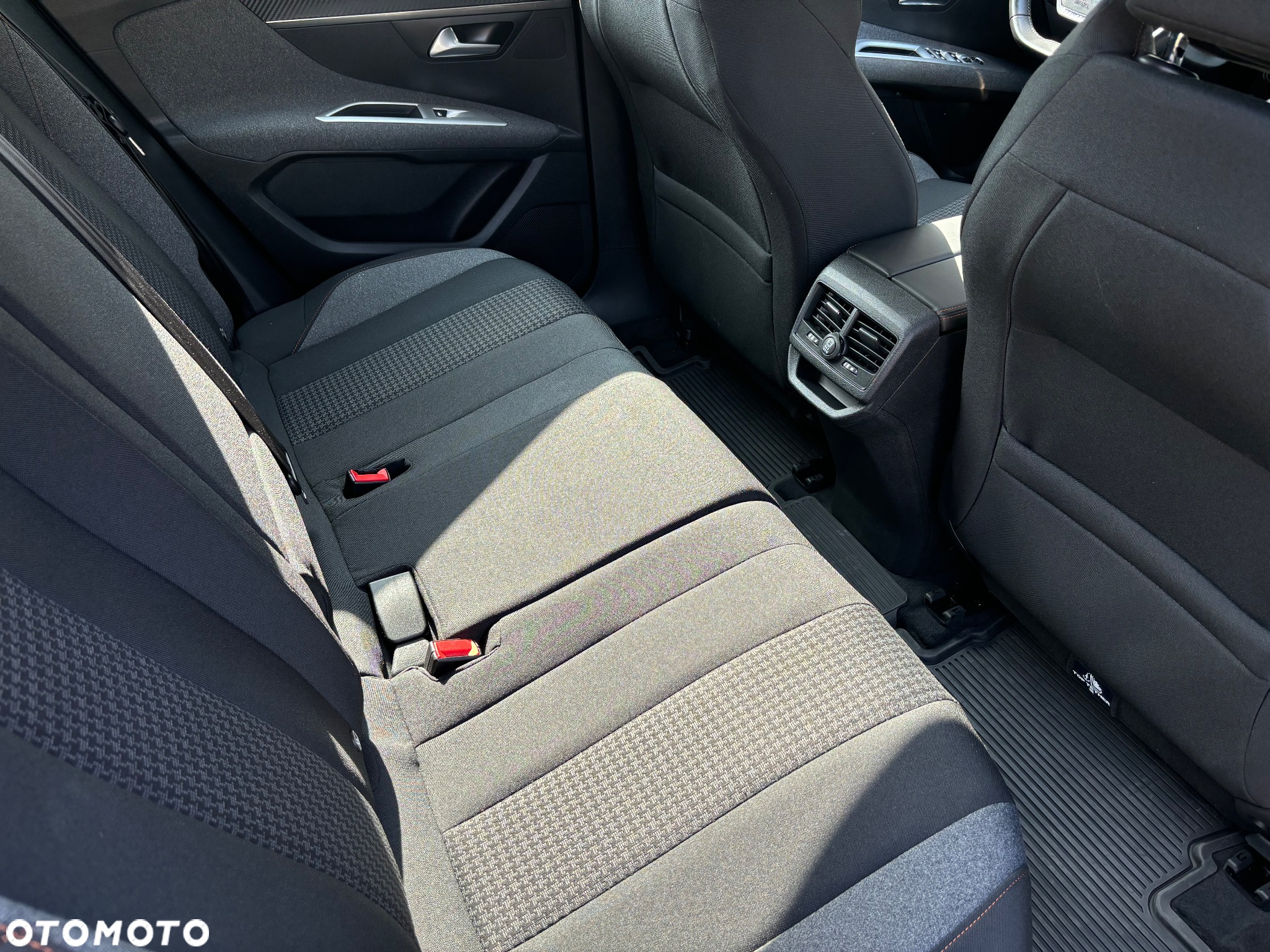 Peugeot 3008 1.5 BlueHDi Active S&S - 11