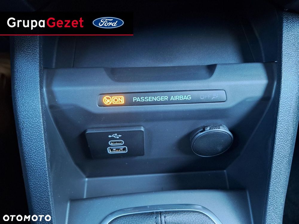 Ford Transit Courier - 14