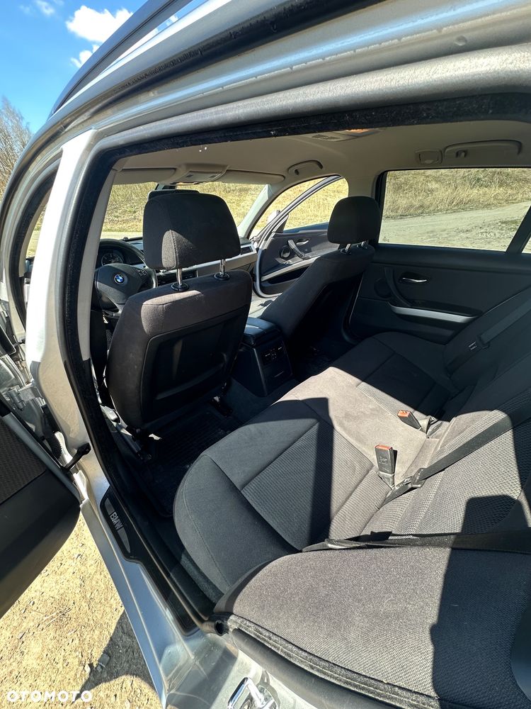 BMW Seria 3 318d - 8