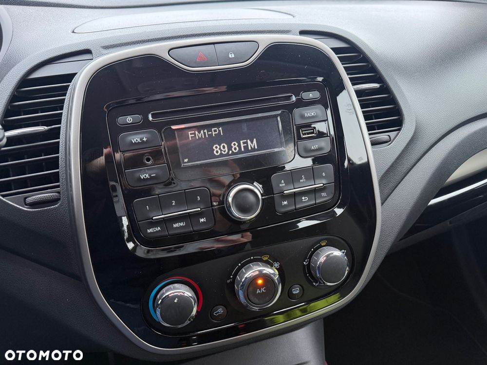 Renault Captur (ENERGY) TCe 90 BOSE EDITION - 17