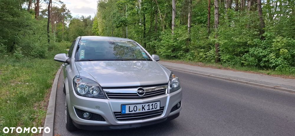 Opel Astra 1.8 Edition 111 Jahre - 17