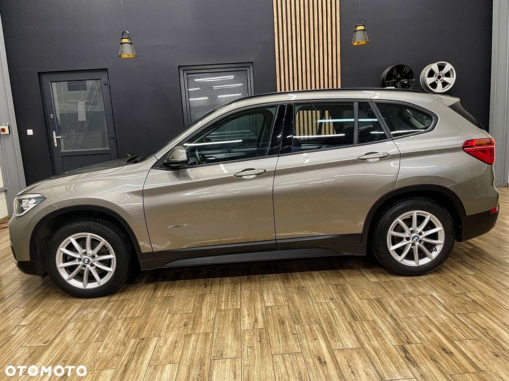 BMW X1 sDrive18d Advantage - 11