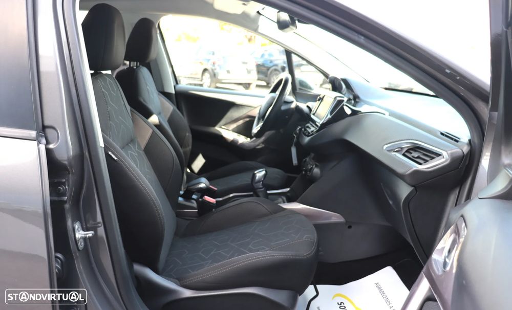 Peugeot 2008 1.2 PureTech Style - 13