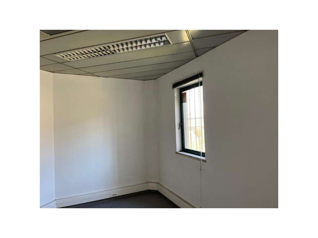 Escritório em Algés - Excelente Oportunidade de Investimento! - Grande imagem: 5/8