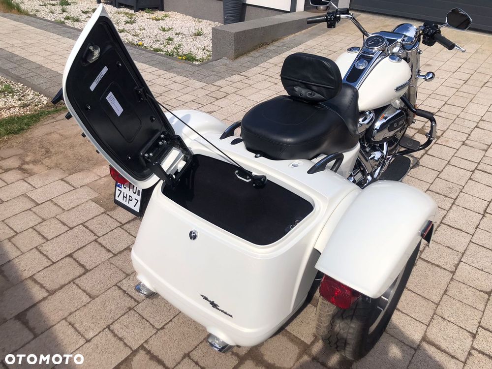 Harley-Davidson Trike Freewheeler - 8