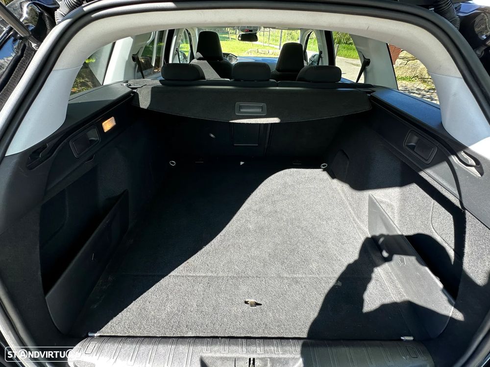 Peugeot 308 SW 1.6 BlueHDi Allure J17 EAT6 - 26