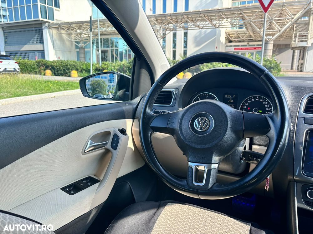 Volkswagen Polo - 4