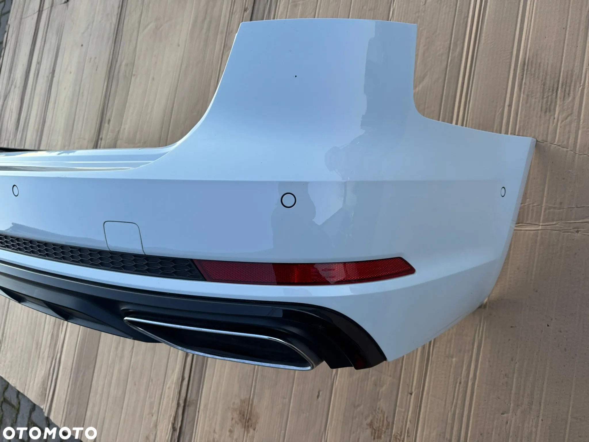 Audi A4 B9 kombi S Line zderzak tył tylny LY9C - 2
