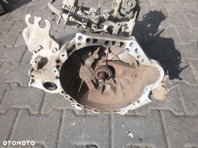 MANUALNA SKRZYNIA BIEGÓW TOYOTA COROLLA E12 1.4 16V - 7