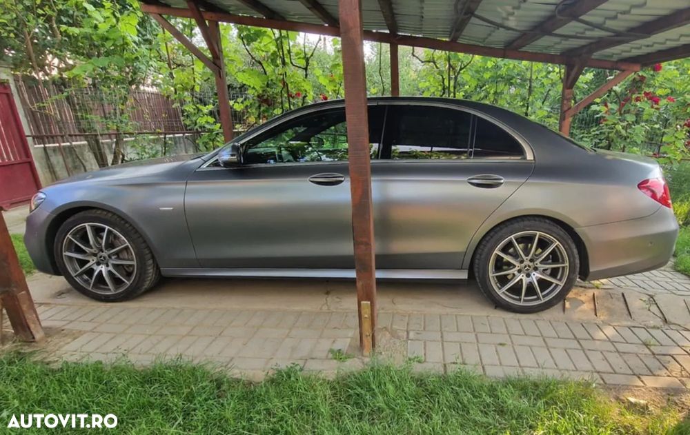 Mercedes-Benz E 220 d 4Matic 9G-TRONIC Sportstyle Edition - 3