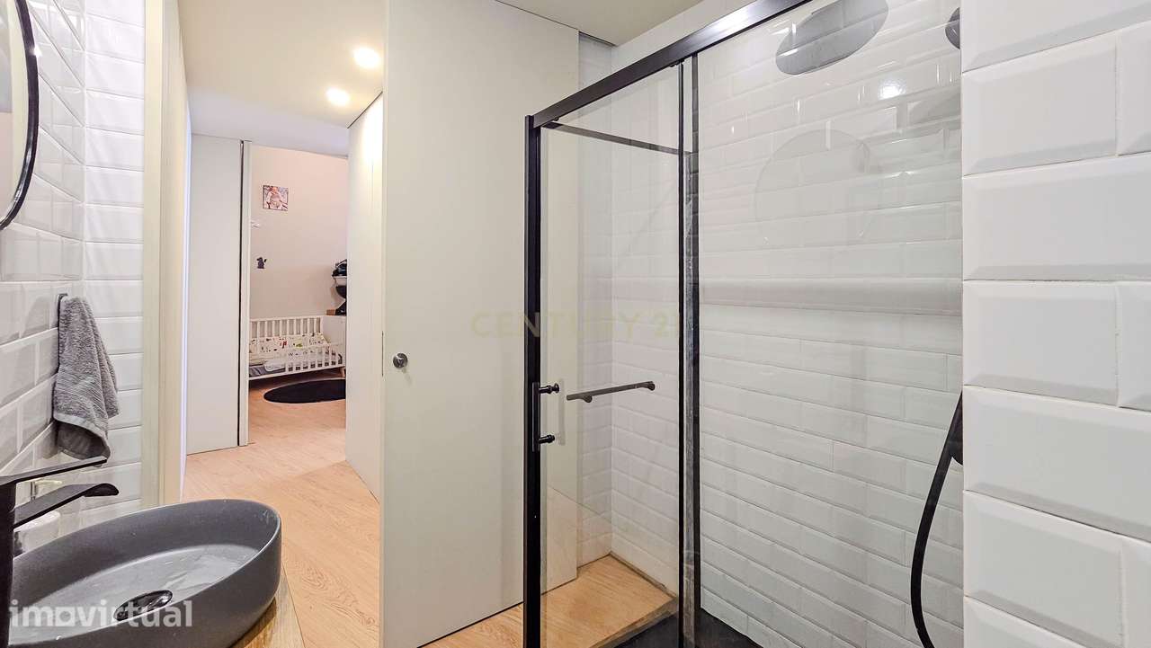 Apartamento T1 + 1 totalmente renovado a 50 metros da Praia, Póvoa de - Grande imagem: 4/19