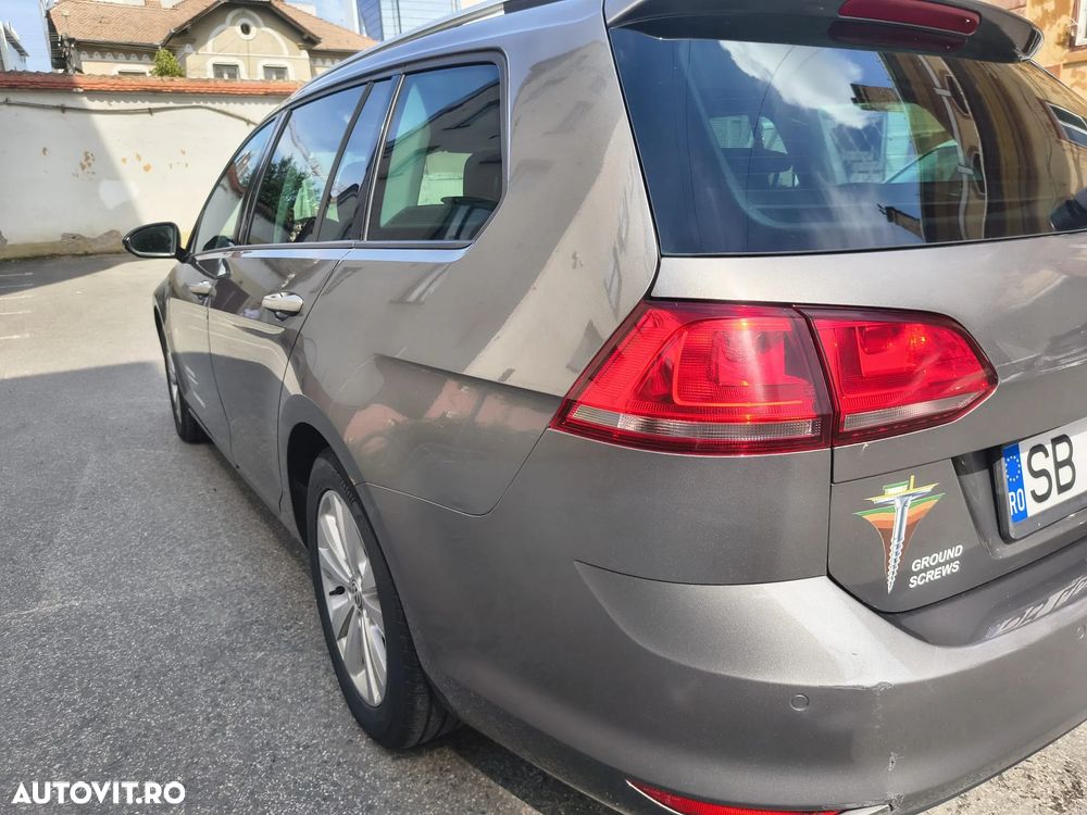 Volkswagen Golf 1.6 TDI DSG BMT Comfortline - 6