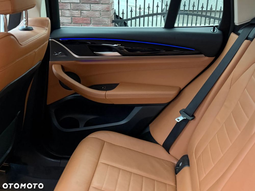 BMW X3 xDrive20d xLine - 34