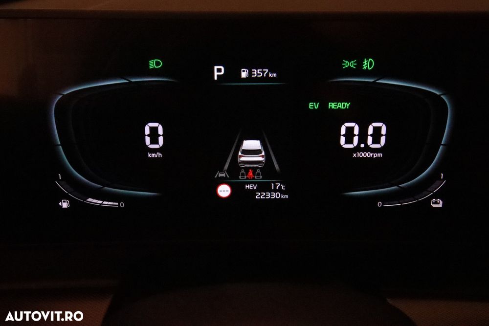 Kia Sportage 1.6 T-GDI PHEV 6AT 4x4 Business Line - 17