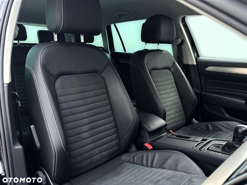 Volkswagen Passat - 33