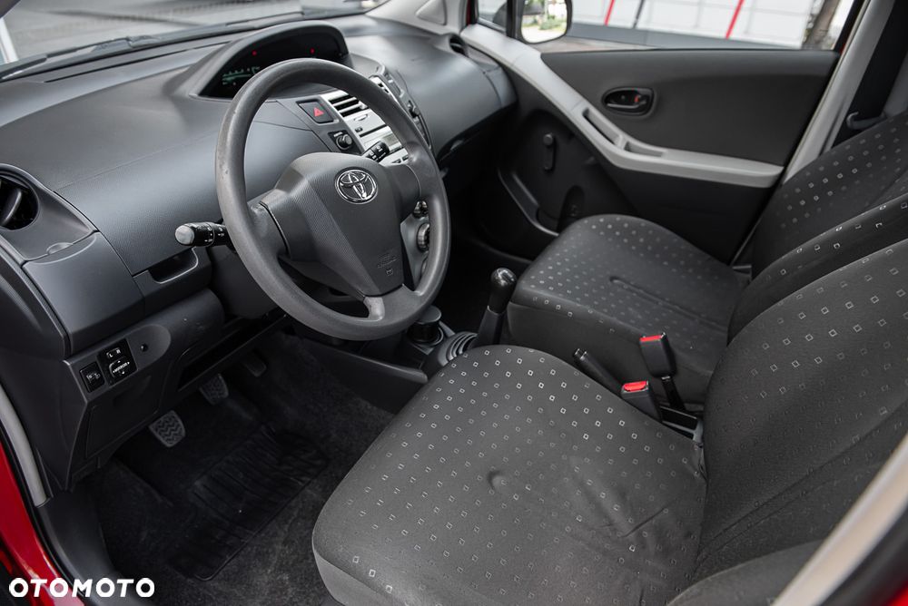 Toyota Yaris 1.4 D-4D Sol - 13